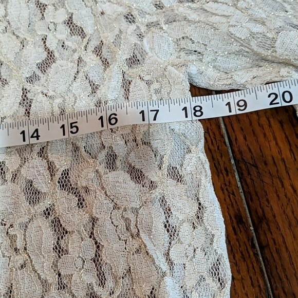 Lace cover top - Picture 6 of 7